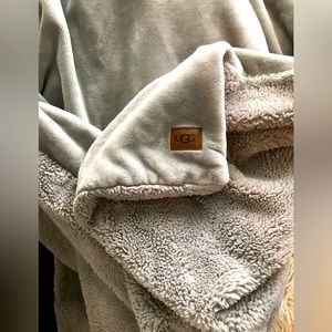 ugg gray throw blanket